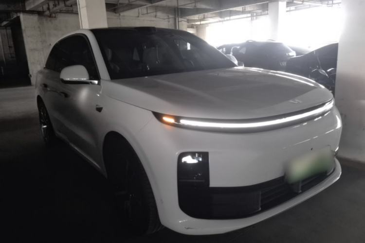 Used Li Auto L6 2024 Max Front Right 45 Deg