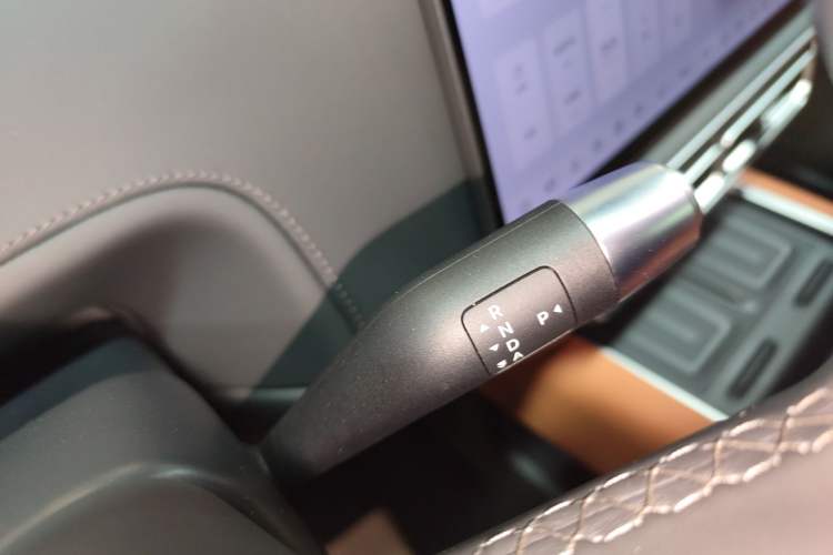 Used Li Auto L6 2024 Pro Model Gear Lever
