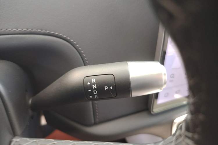 Used Li Auto L6 2024 Pro Model Gear Lever