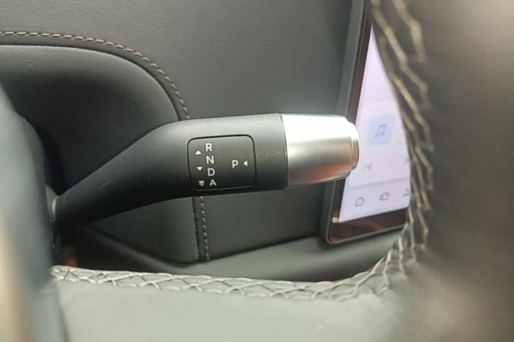 Used Li Auto L6 2024 Pro Model Gear Lever