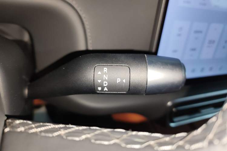 Used Li Auto L6 2024 Pro Model Gear Lever
