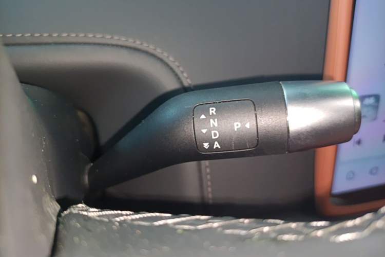 Used Li Auto L6 2024 Pro Model Gear Lever