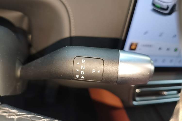 Used Li Auto L6 2024 Pro Model Gear Lever