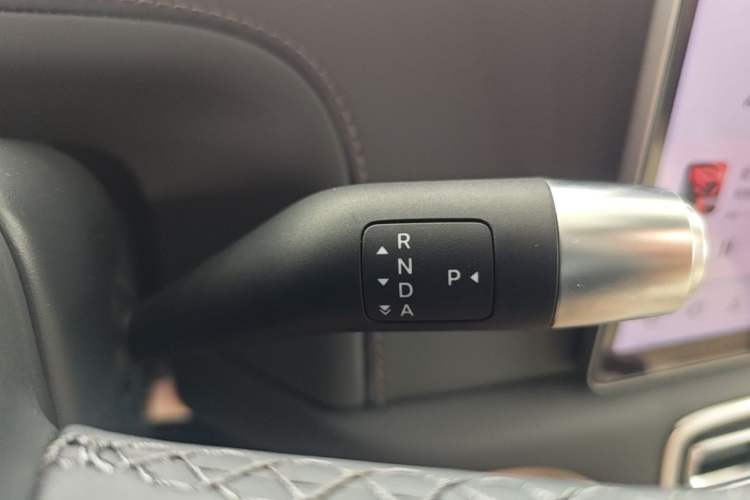 Used Li Auto L6 2024 Pro Model Gear Lever