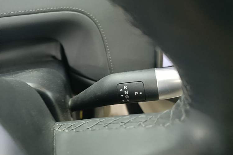 Used Li Auto L6 2024 Pro Model Gear Lever