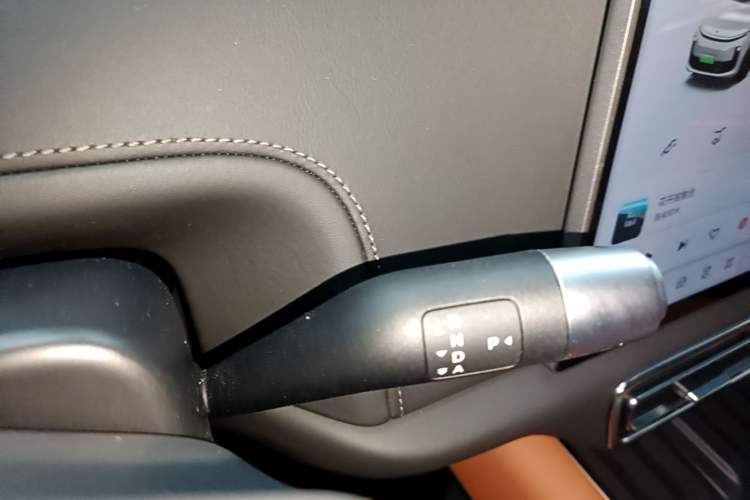 Used Li Auto L6 2024 Pro Model Gear Lever