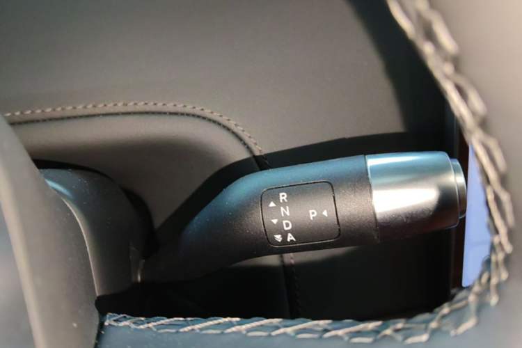 Used Li Auto L6 2024 Pro Model Gear Lever