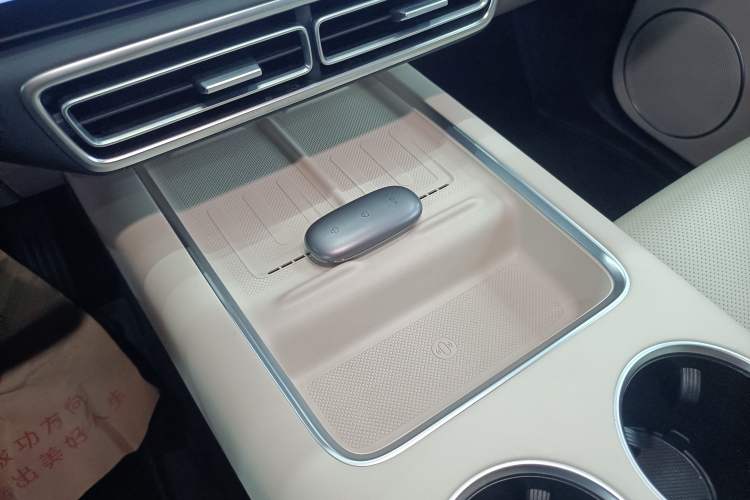 Used Li Auto L6 2024 Pro Model Interior 1