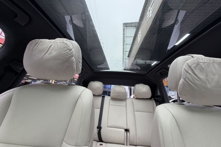 Used Li Auto L6 2024 Pro Model Interior 11
