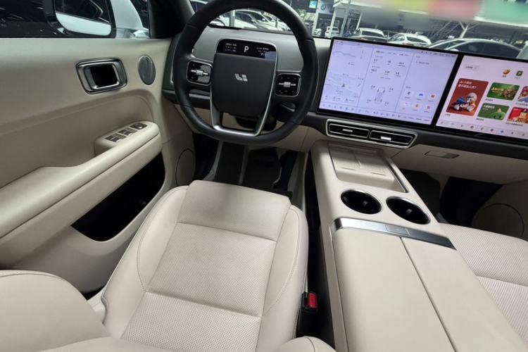 Used Li Auto L6 2024 Pro Model Interior 12