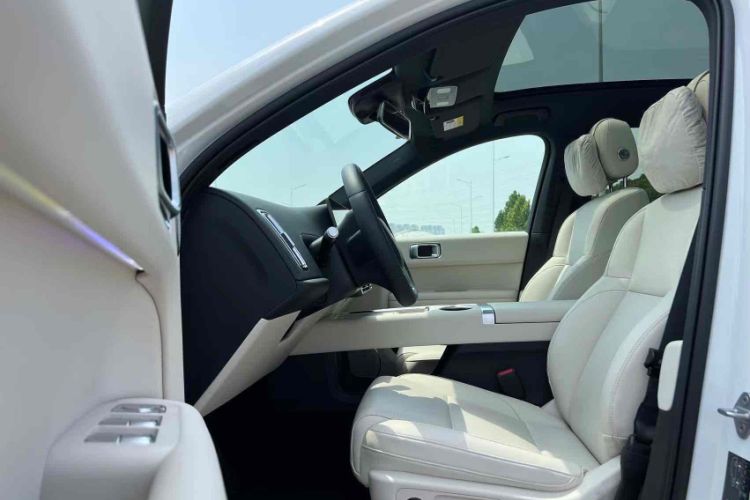 Used Li Auto L6 2024 Pro Model Interior 3