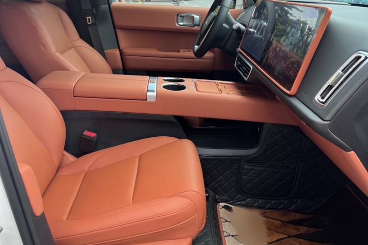 Used Li Auto L6 2024 Pro Model Interior 4