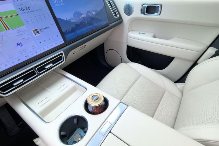 Used Li Auto L6 2024 Pro Model Interior 6