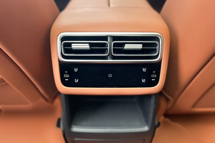 Used Li Auto L6 2024 Pro Model Interior 6
