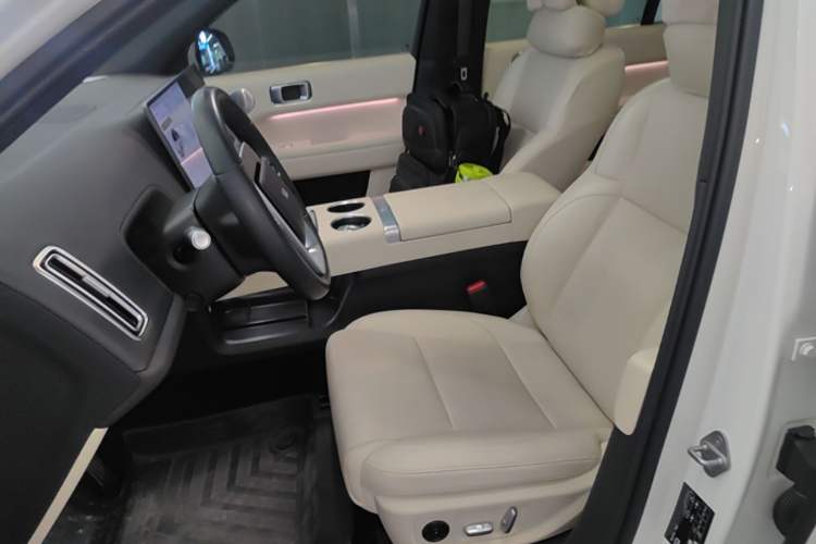 Used Li Auto L6 2024 Pro Model Left Front Seat