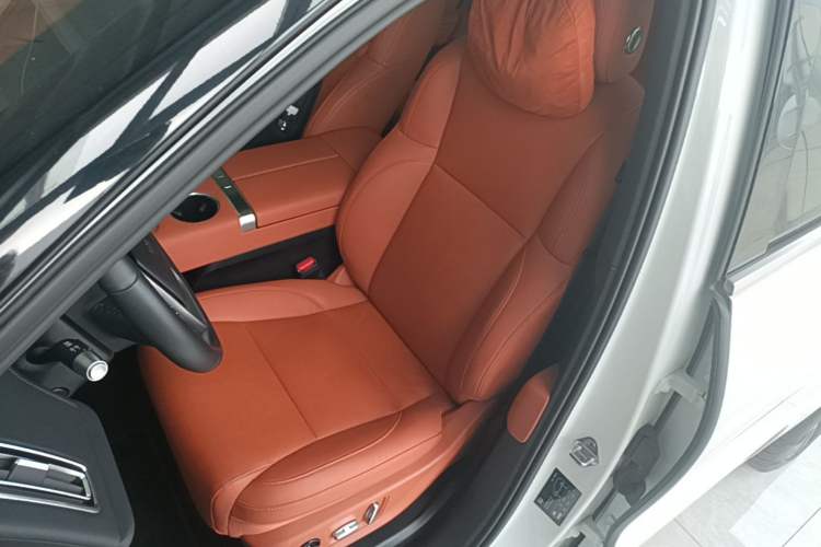 Used Li Auto L6 2024 Pro Model Left Front Seat