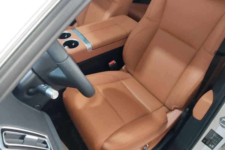 Used Li Auto L6 2024 Pro Model Left Front Seat