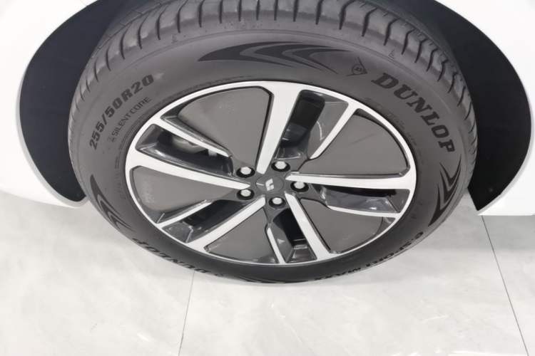 Used Li Auto L6 2024 Pro Model Left Front Wheel Hub