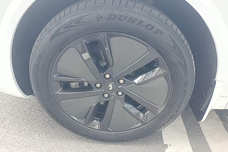 Used Li Auto L6 2024 Pro Model Left Front Wheel Hub