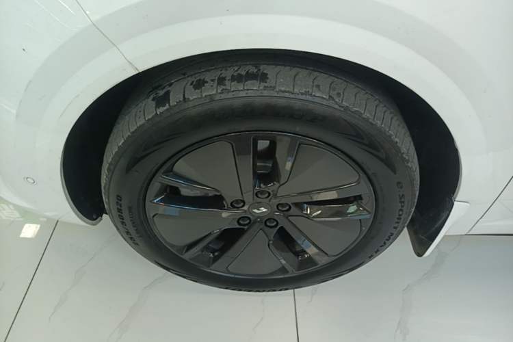 Used Li Auto L6 2024 Pro Model Left Front Wheel Hub
