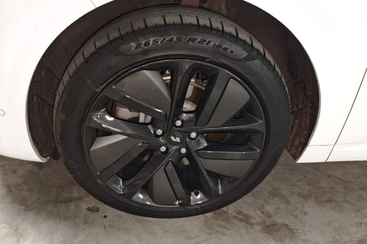 Used Li Auto L6 2024 Max Left Front Wheel Hub