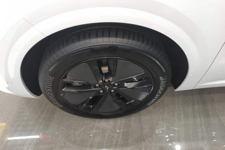 Used Li Auto L6 2024 Pro Model Left Front Wheel Hub