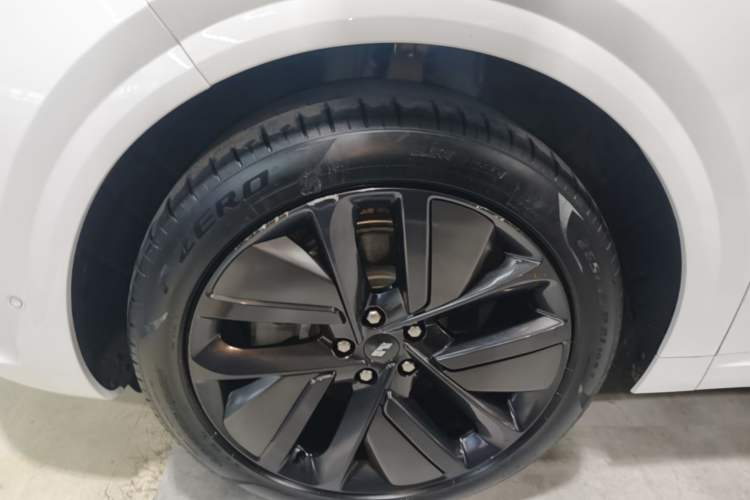 Used Li Auto L6 2024 Max Left Front Wheel Hub
