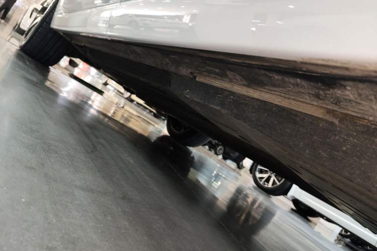 Used Li Auto L6 2024 Pro Model Left Side Sill