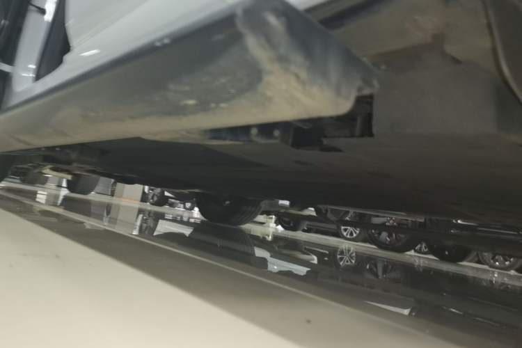 Used Li Auto L6 2024 Pro Model Left Side Sill