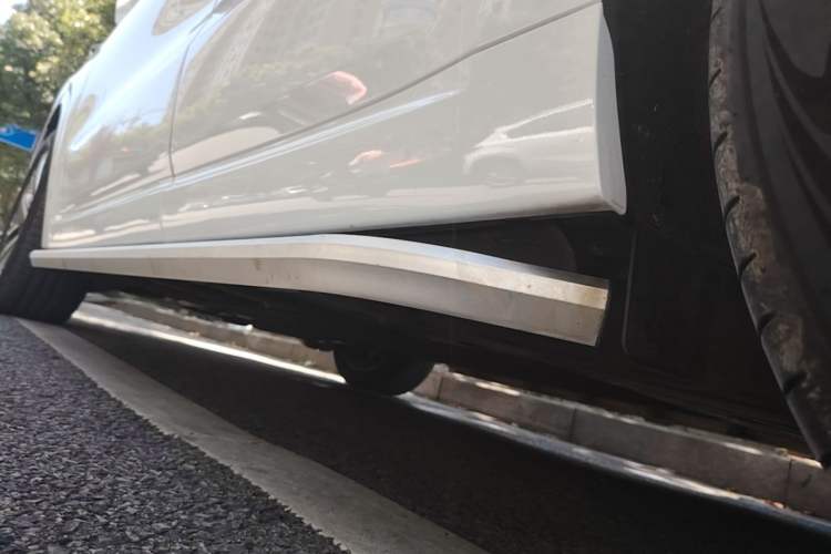 Used Li Auto L6 2024 Pro Model Left Side Sill