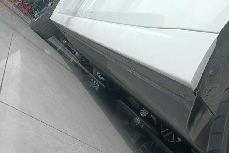 Used Li Auto L6 2024 Pro Model Left Side Sill
