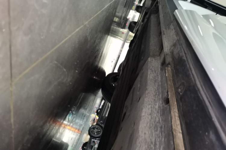 Used Li Auto L6 2024 Pro Model Left Side Sill