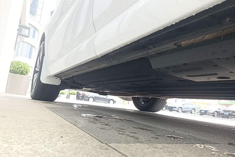 Used Li Auto L6 2024 Pro Model Left Side Sill