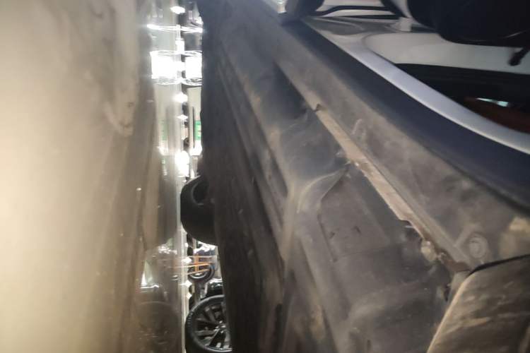 Used Li Auto L6 2024 Pro Model Left Side Sill