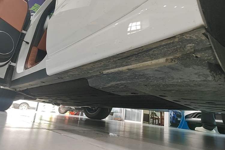 Used Li Auto L6 2024 Pro Model Left Side Sill