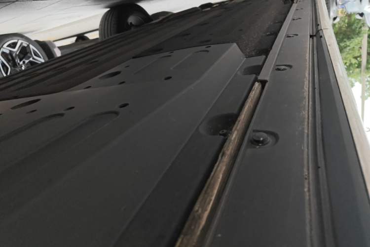 Used Li Auto L6 2024 Pro Model Left Side Sill