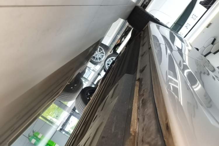 Used Li Auto L6 2024 Pro Model Left Side Sill