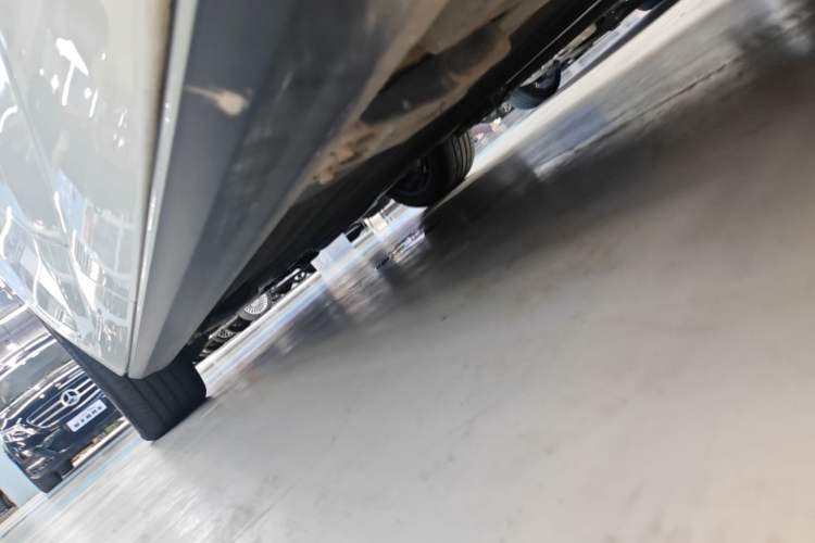 Used Li Auto L6 2024 Pro Model Left Side Sill