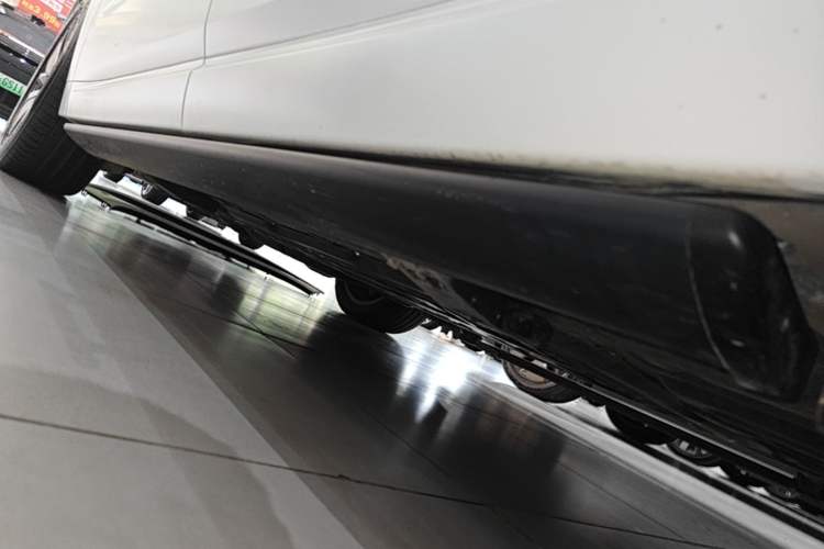 Used Li Auto L6 2024 Pro Model Left Side Sill