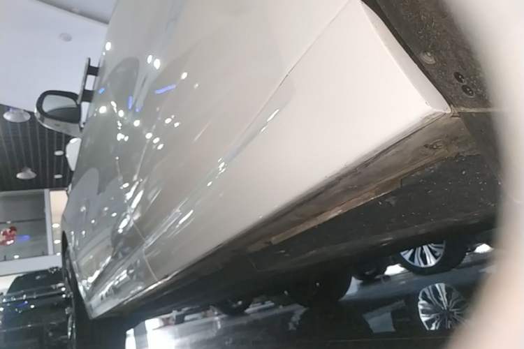 Used Li Auto L6 2024 Pro Model Left Side Sill