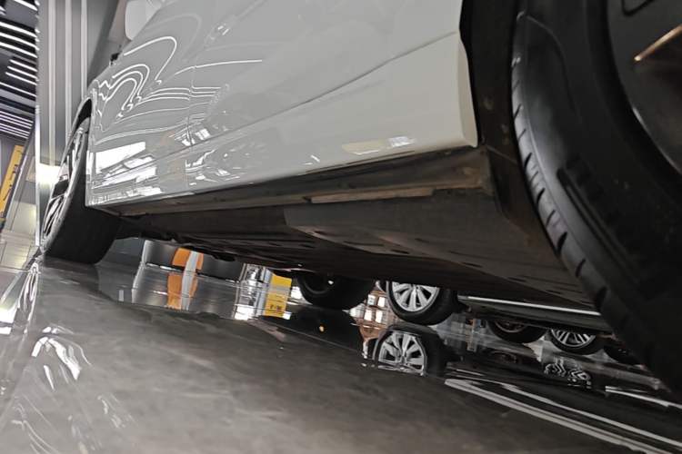 Used Li Auto L6 2024 Pro Model Left Side Sill