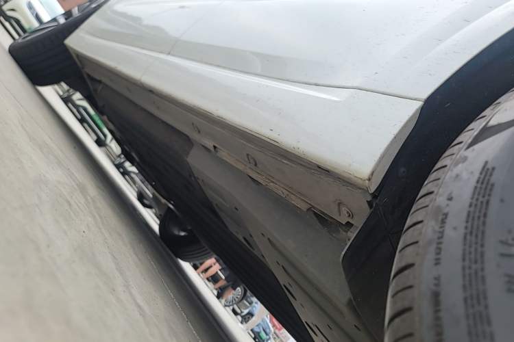 Used Li Auto L6 2024 Max Left Side Sill