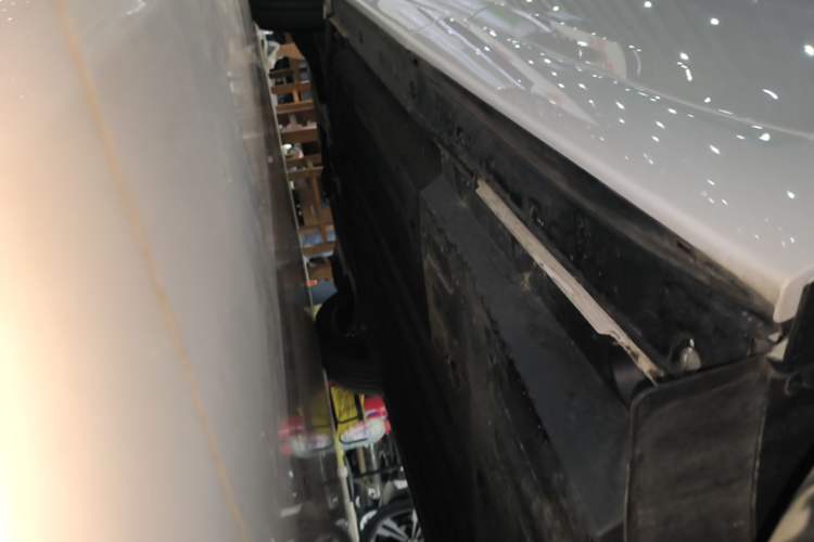 Used Li Auto L6 2024 Pro Model Left Side Sill