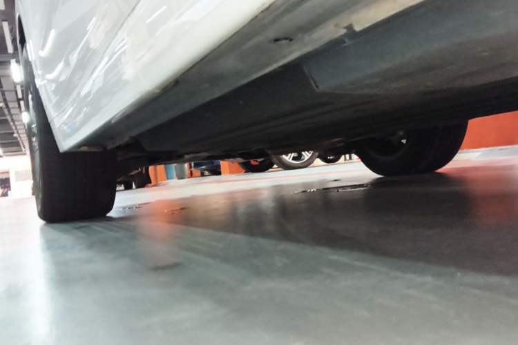 Used Li Auto L6 2024 Pro Model Left Side Sill