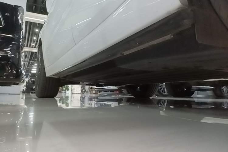 Used Li Auto L6 2024 Pro Model Left Side Sill