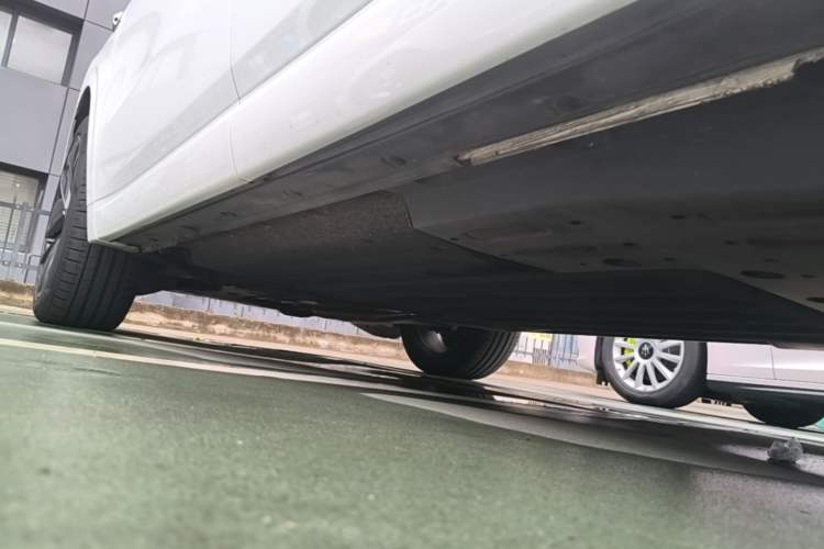 Used Li Auto L6 2024 Pro Model Left Side Sill