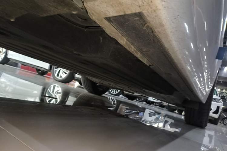 Used Li Auto L6 2024 Pro Model Left Side Sill