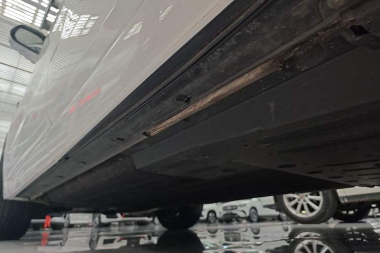 Used Li Auto L6 2024 Max Left Side Sill