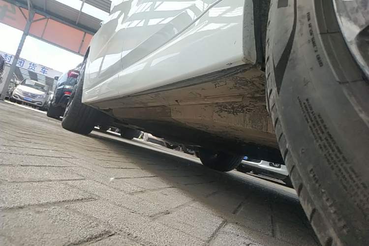 Used Li Auto L6 2024 Pro Model Left Side Sill