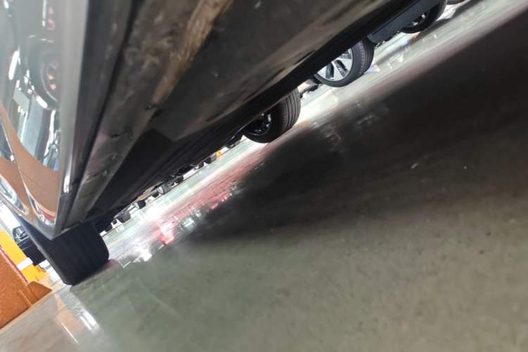 Used Li Auto L6 2024 Pro Model Left Side Sill